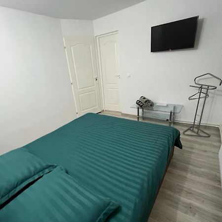 Garsoniera Casa Dragoeni, Targu Jiu Târgu Jiu Exterior foto