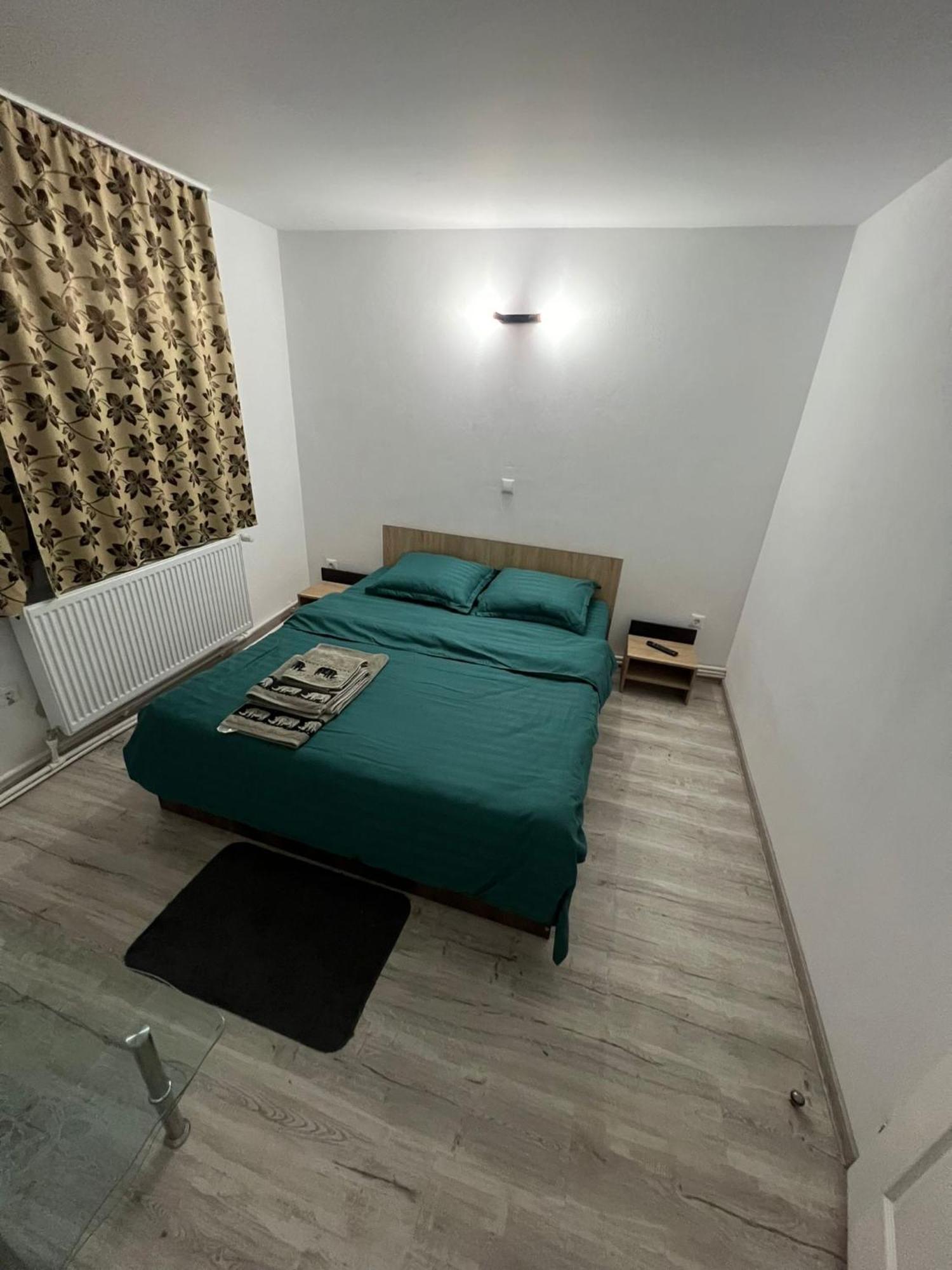 Garsoniera Casa Dragoeni, Targu Jiu Târgu Jiu Exterior foto
