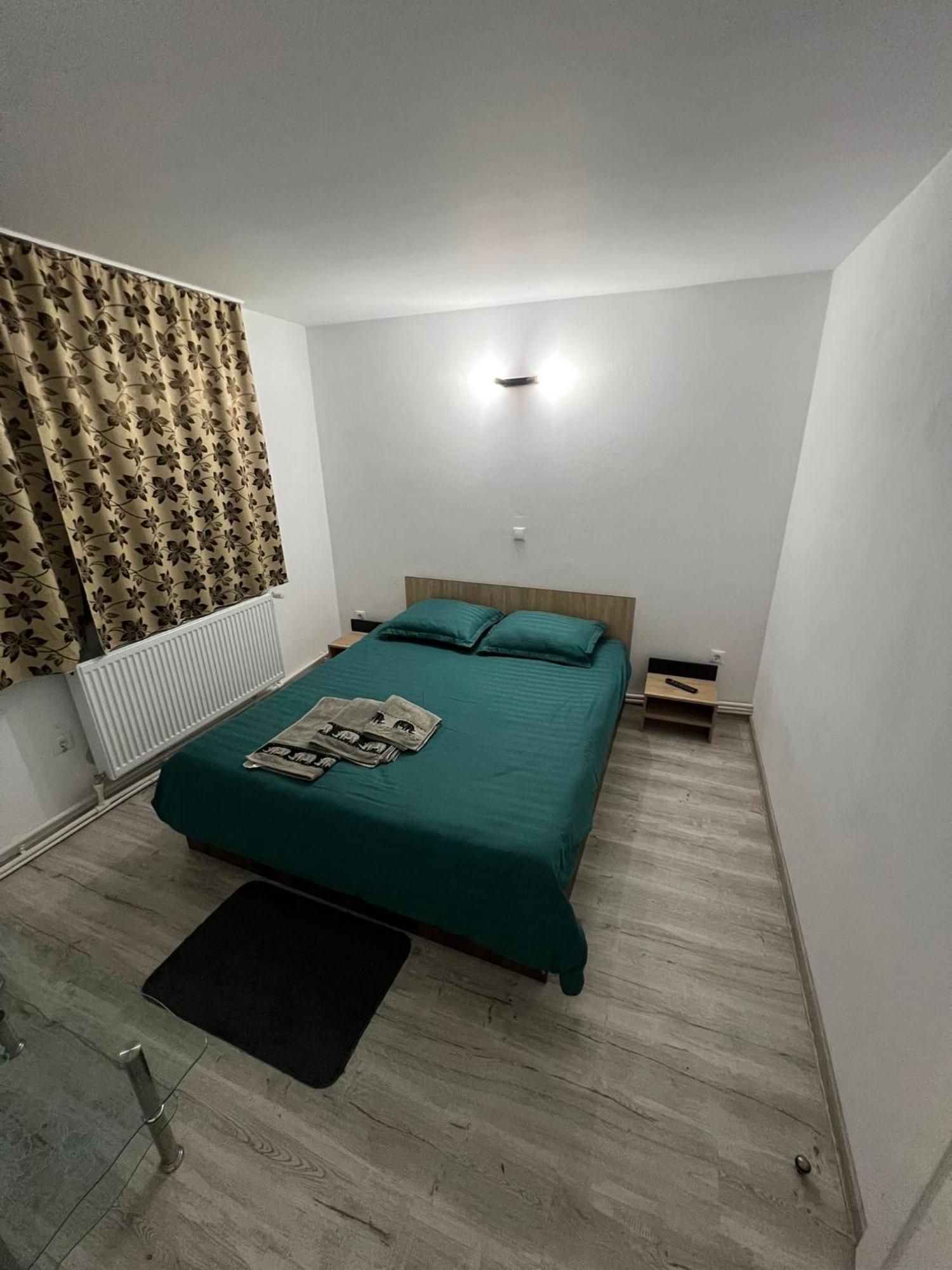 Garsoniera Casa Dragoeni, Targu Jiu Târgu Jiu Exterior foto